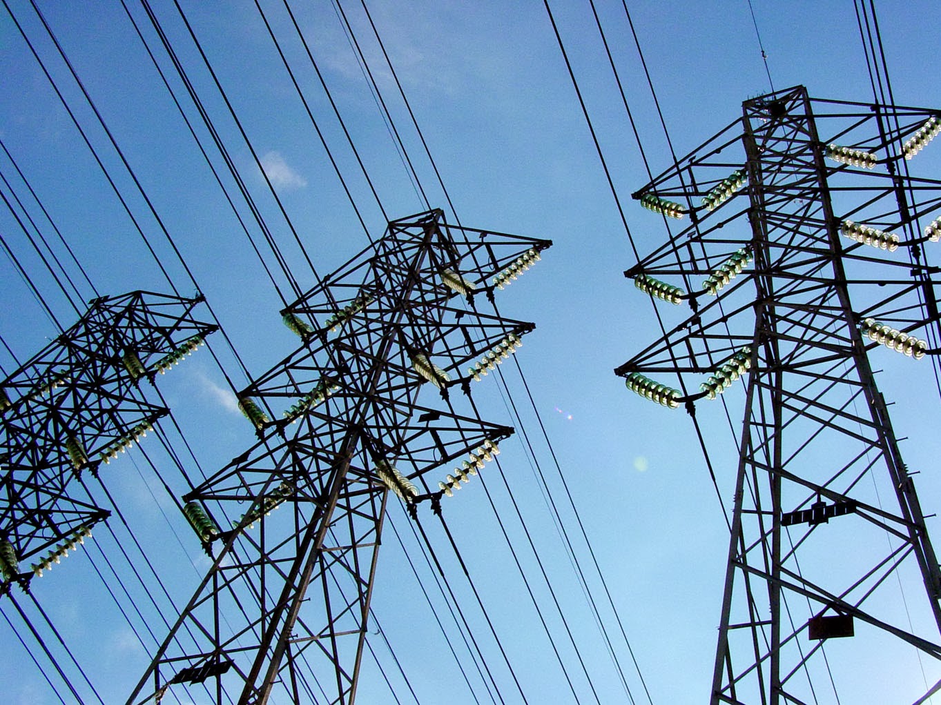 Aumento no custo da transmissão provoca aumento na conta de luz, resultados da reestruturação da empresa serão percebidos nos próximos anos