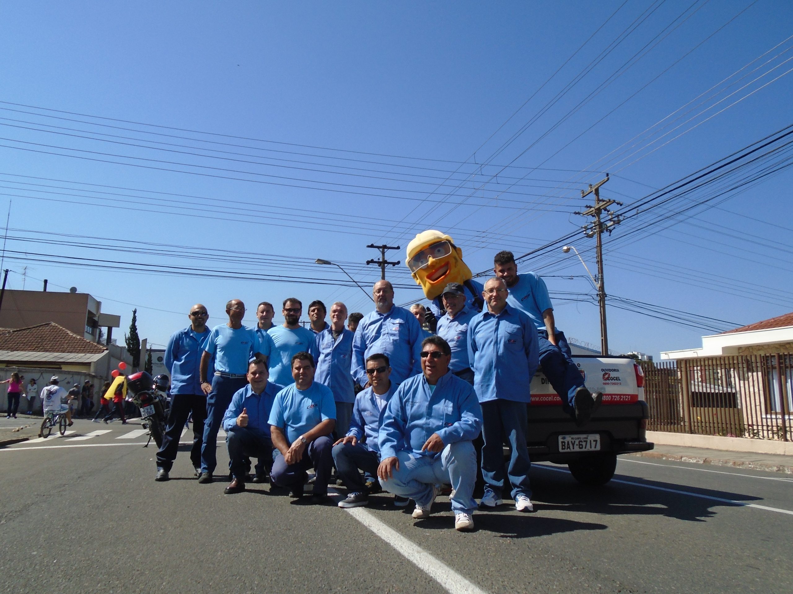 Equipe da Cocel participa do Desfile Cívico