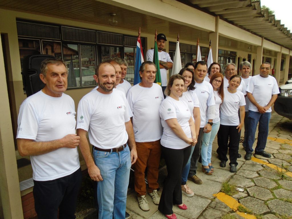 Membros da CIPA e diretoria inauguram a XXI SIPAT da Cocel