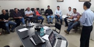 Treinamento sobre o Projeto de Eficiência Energética PEE feito aos membros do Conselho de Consumidores da Cocel