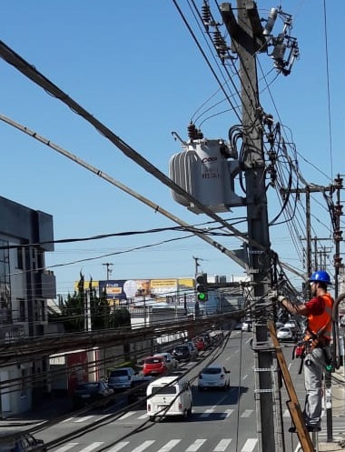 Iniciada instalação de fibra ótica na região central