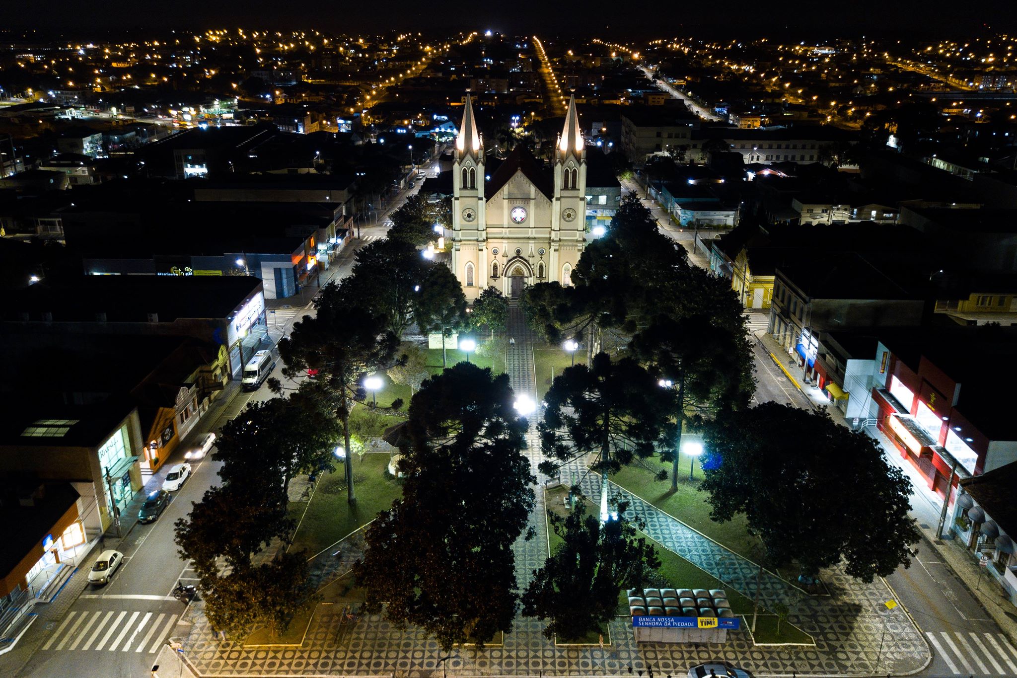 Cocel finaliza primeira etapa da maior ação de melhoria na iluminação pública já realizada em Campo Largo