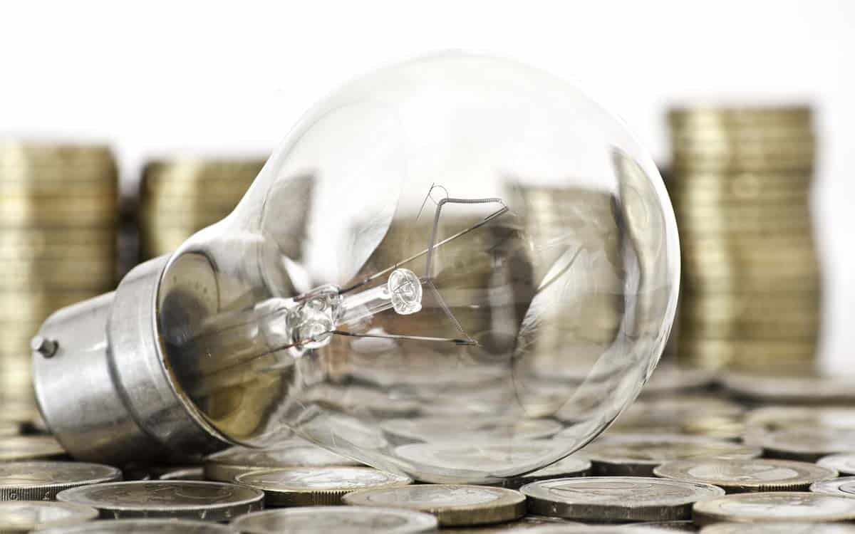 Com redução no ICMS, conta de luz deve ficar até 7,2% menor